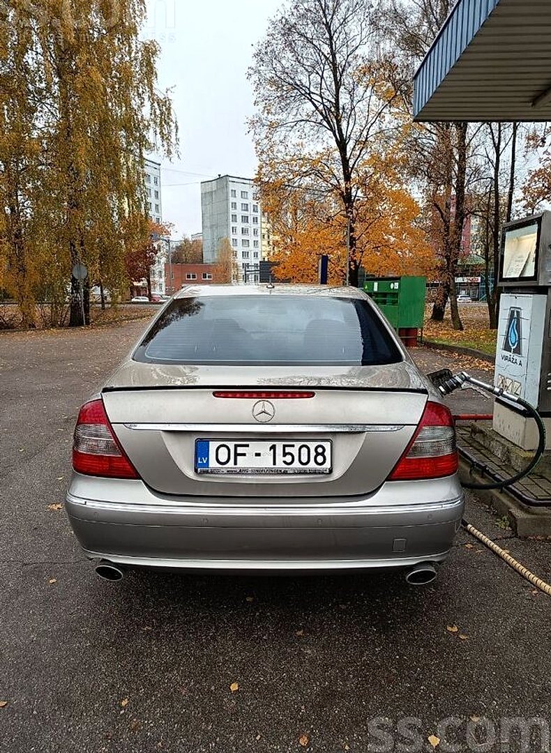 Mercedes-Benz E280 — foto 3