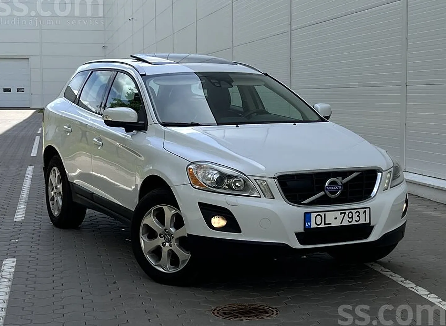 Volvo XC 60, 2009. gads