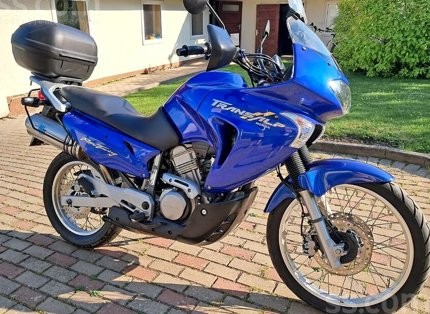 Honda Transalp, 2002. gads