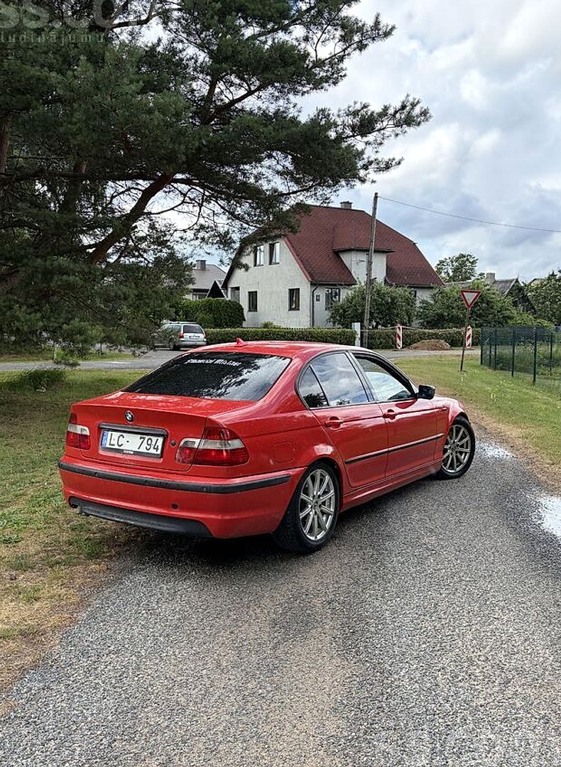 BMW 330 — foto 2