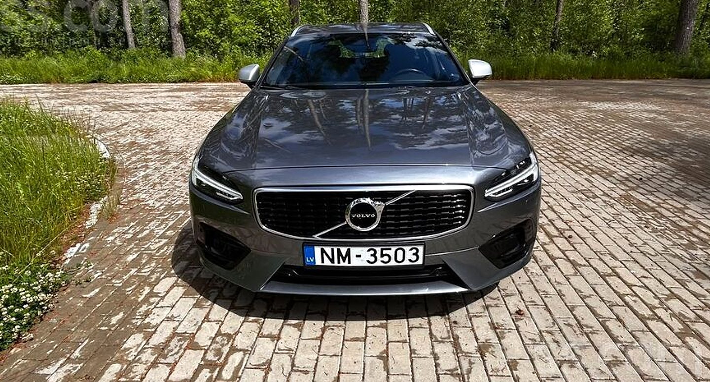 Volvo V90