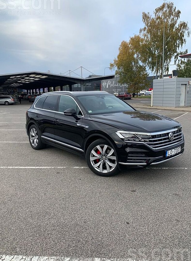 Volkswagen Touareg, 2018. gads