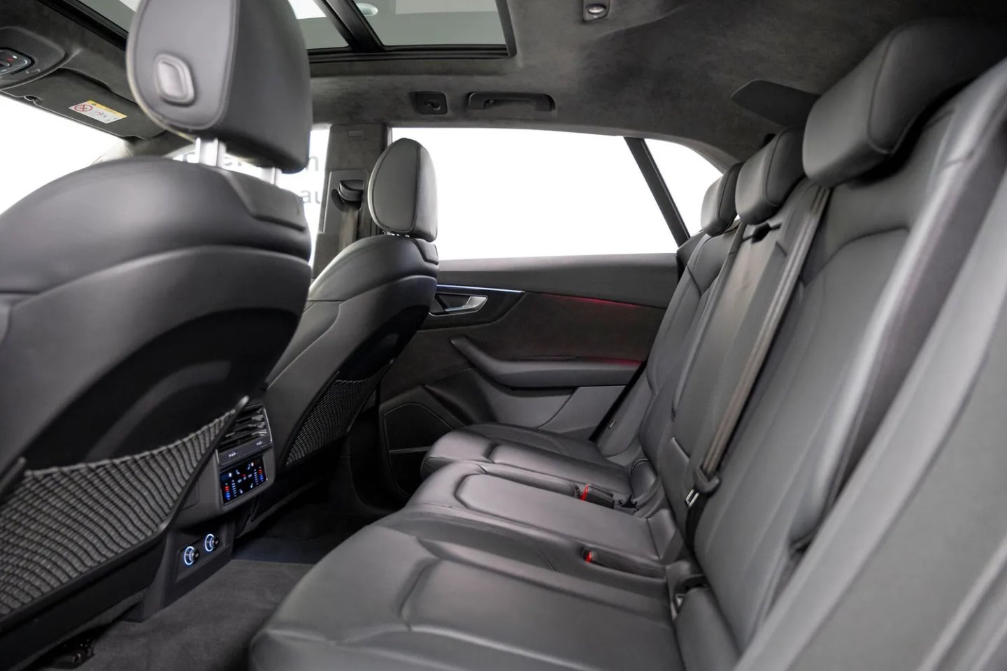 Audi Q8 — foto 6