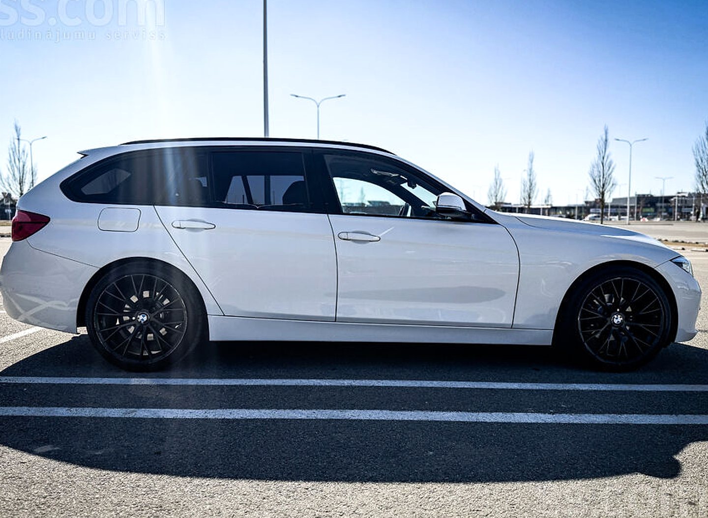 BMW 320 — foto 5