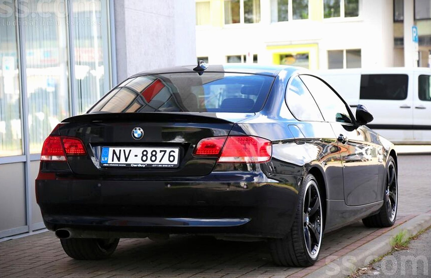 BMW 320 — foto 5
