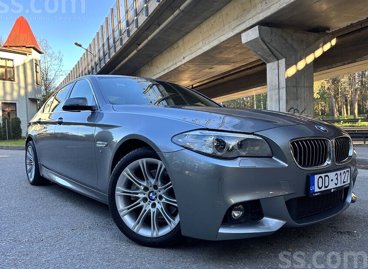 BMW 520 — foto 2