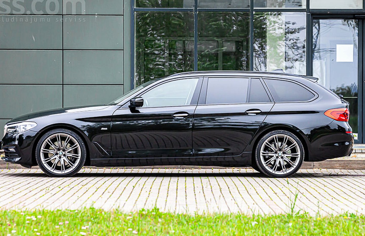 BMW 530 — foto 6