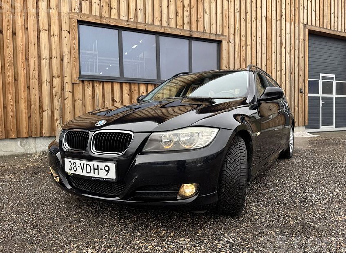 BMW 318 — foto 2