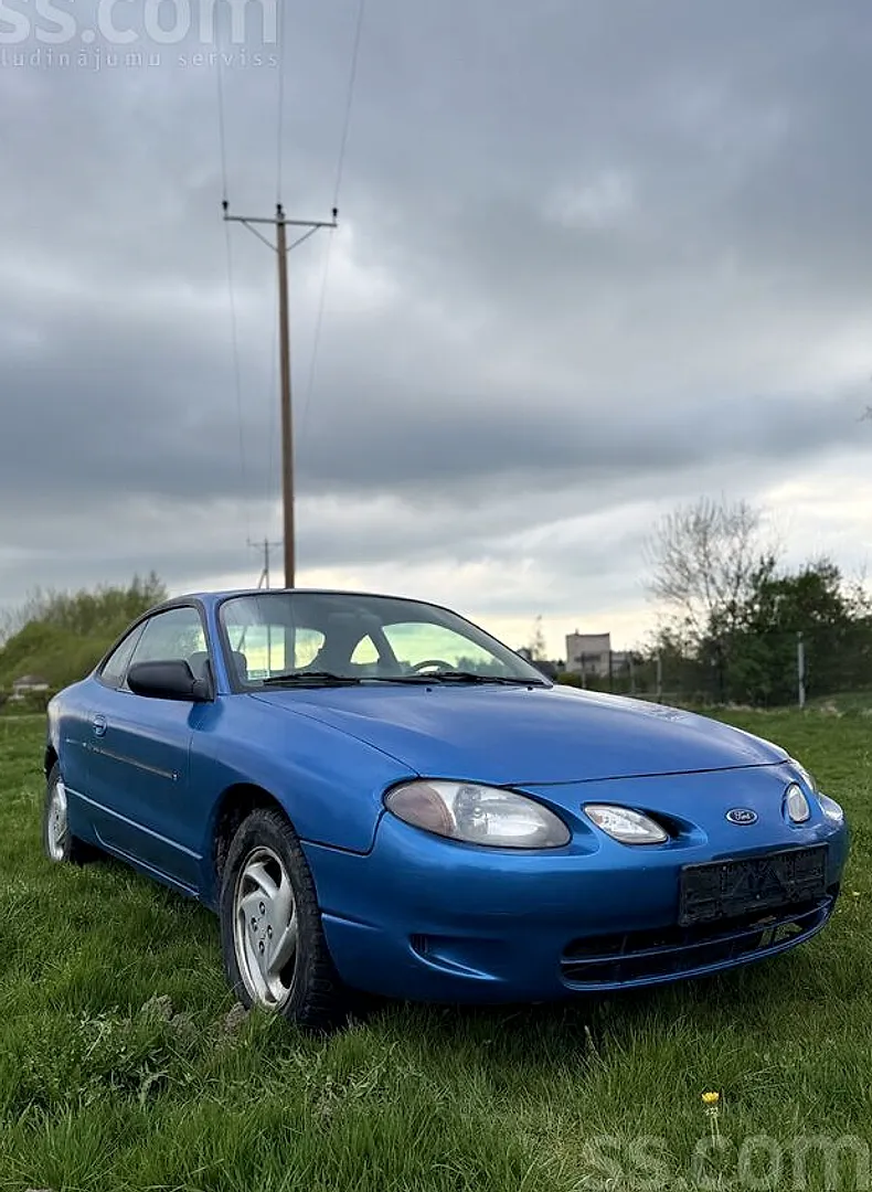 Ford Escort, 2000. gads