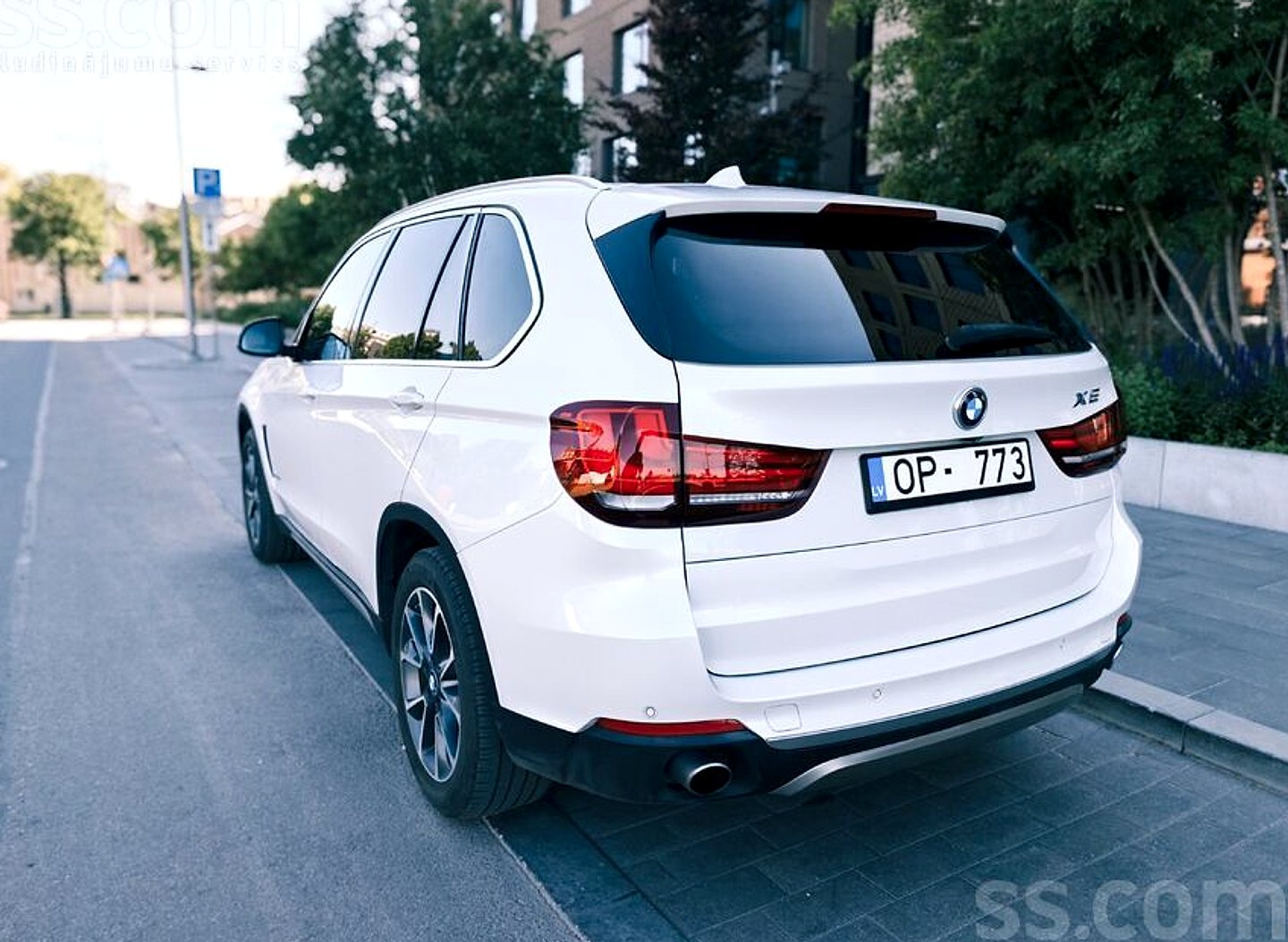 BMW X5 — foto 4