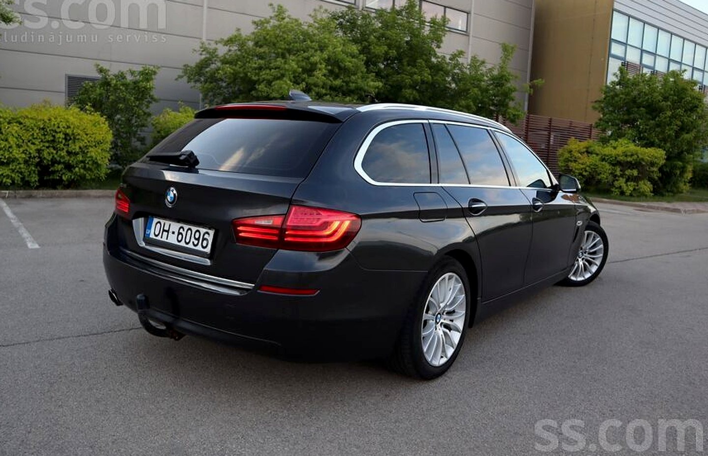 BMW 520 — foto 2