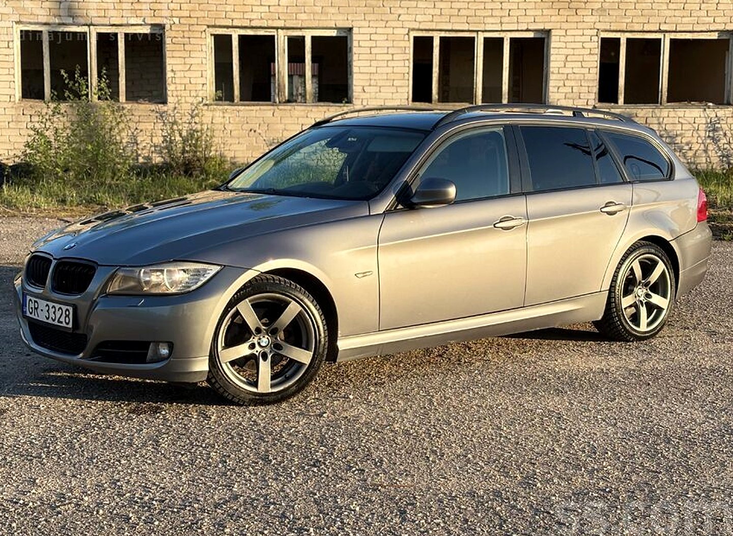 BMW 318 — foto 2