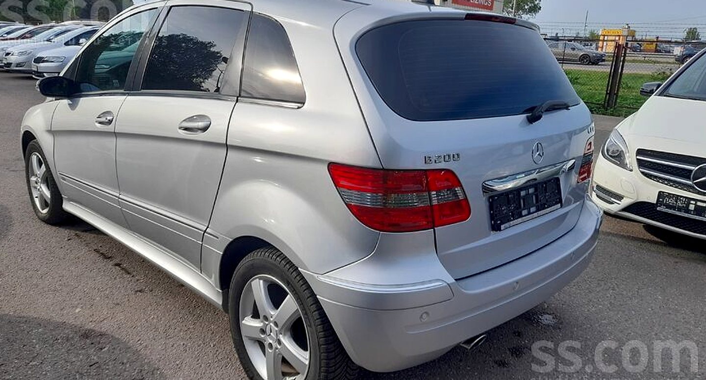 Mercedes-Benz B180 — foto 4