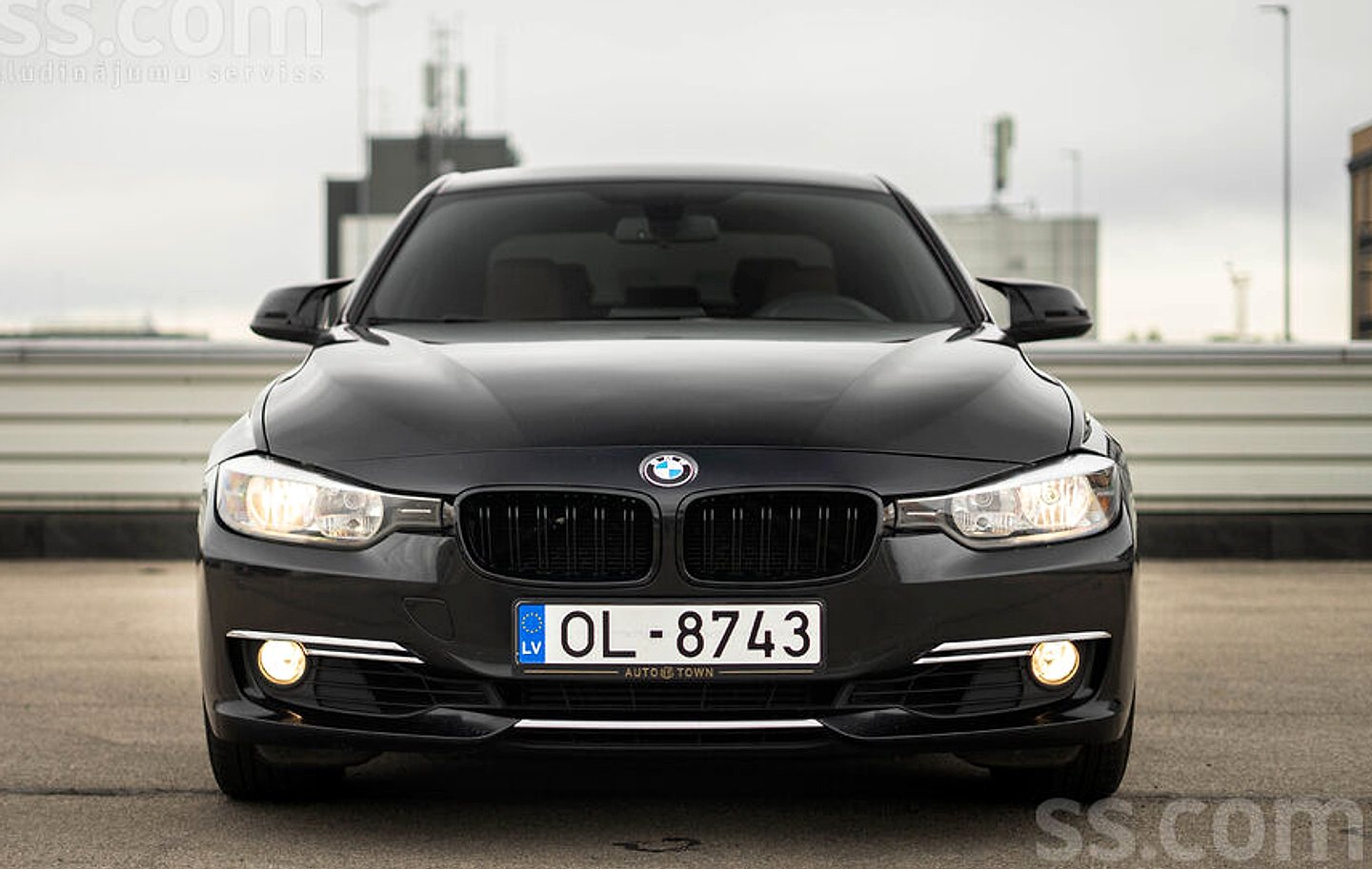 BMW 330 — foto 3