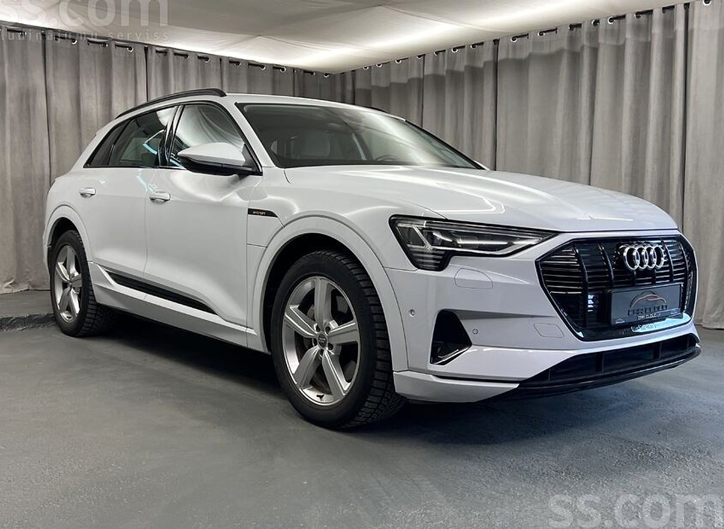 Audi E-tron — foto 3