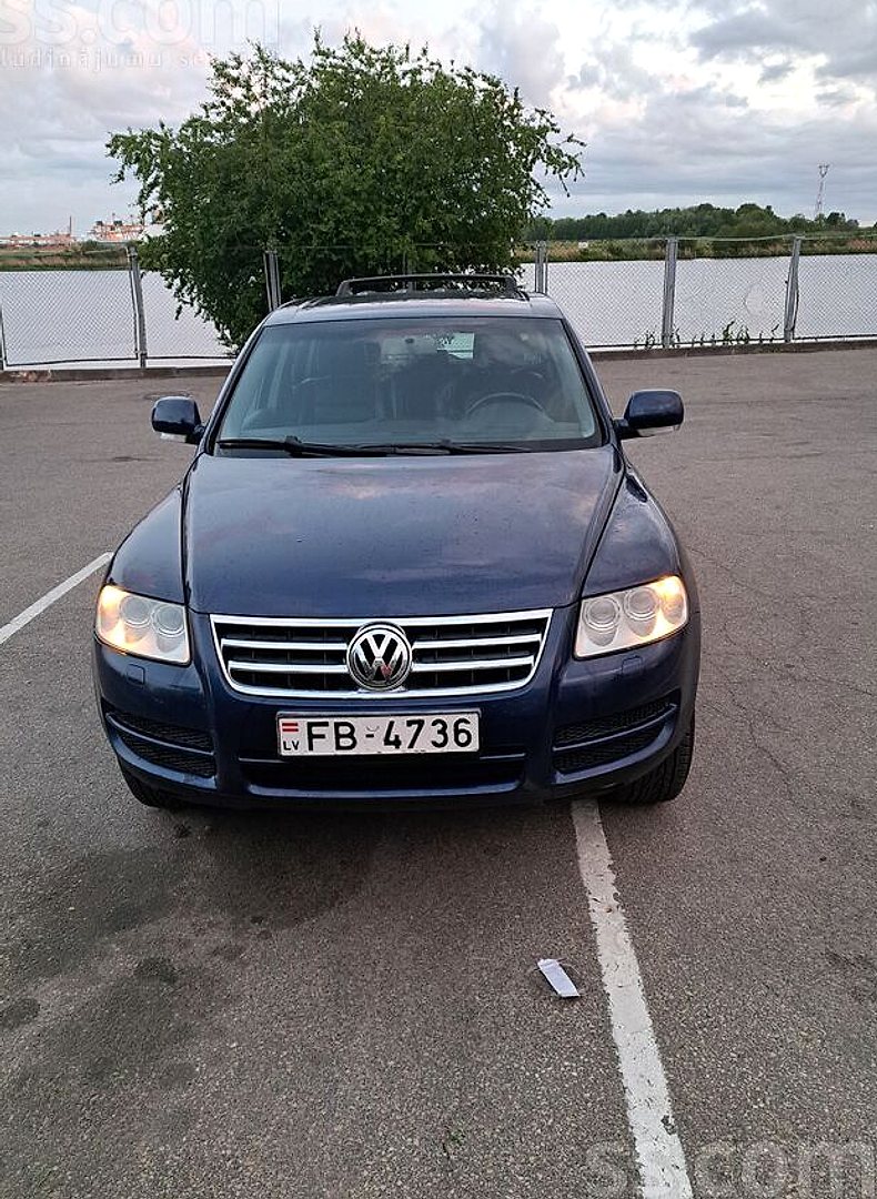 Volkswagen Touareg, 2004. gads