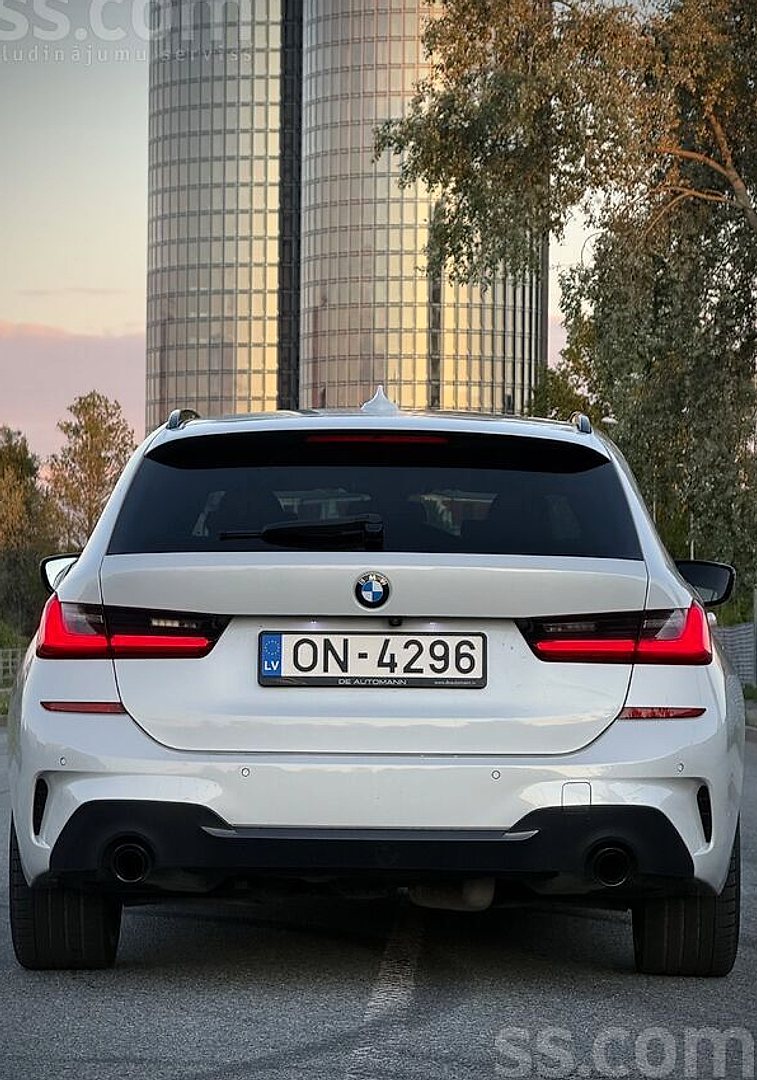 BMW 320 — foto 3