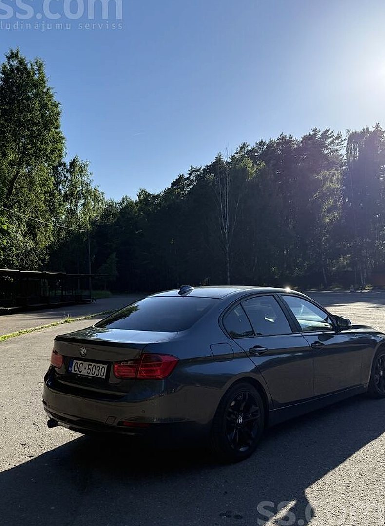 BMW 320 — foto 2