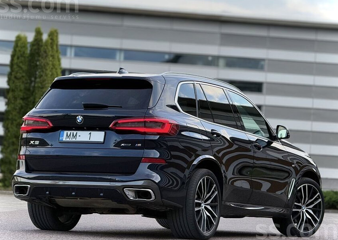 BMW X5 — foto 4