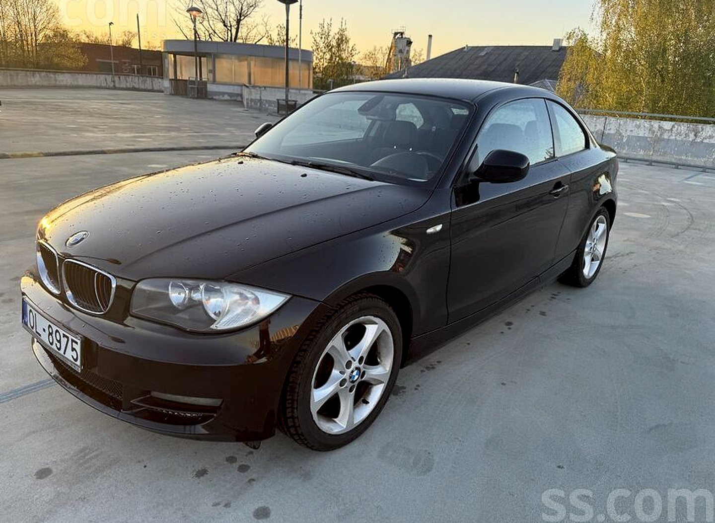 BMW 118 — foto 2
