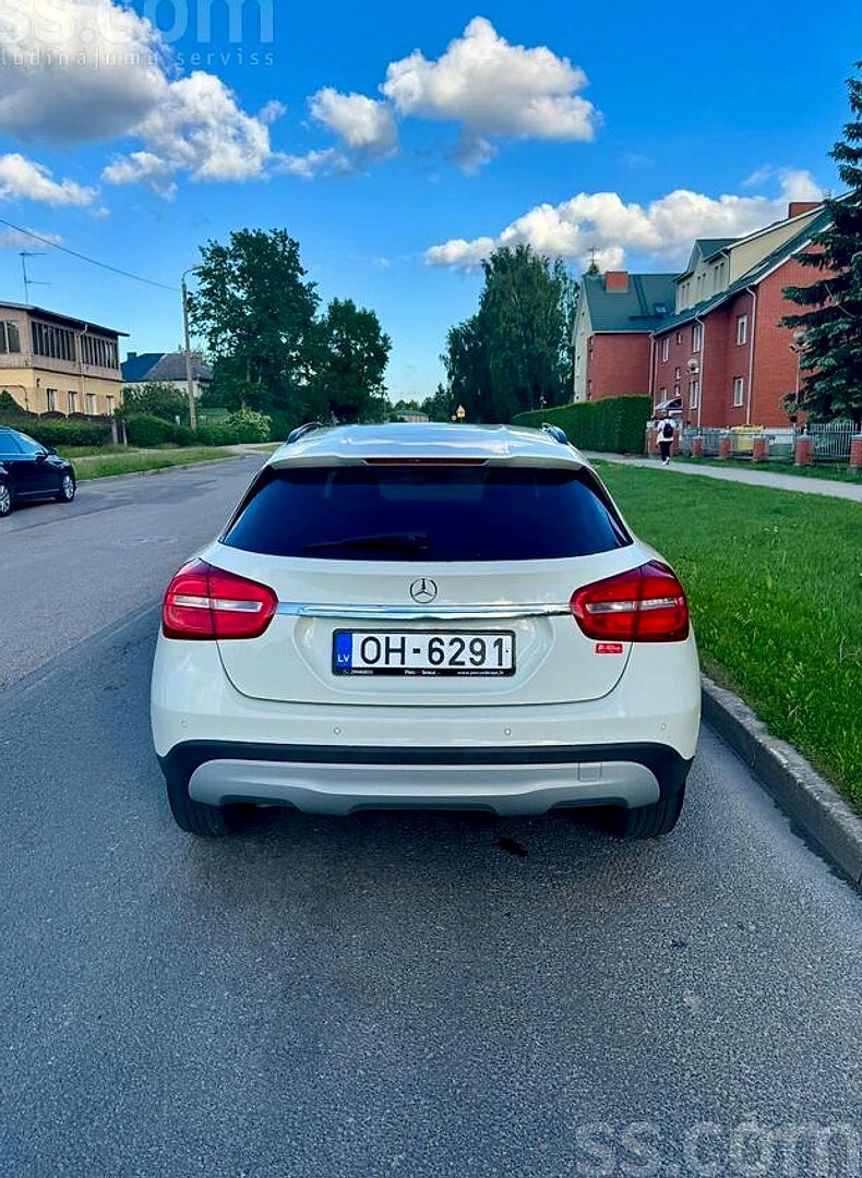 Mercedes-Benz GLA200 — foto 6
