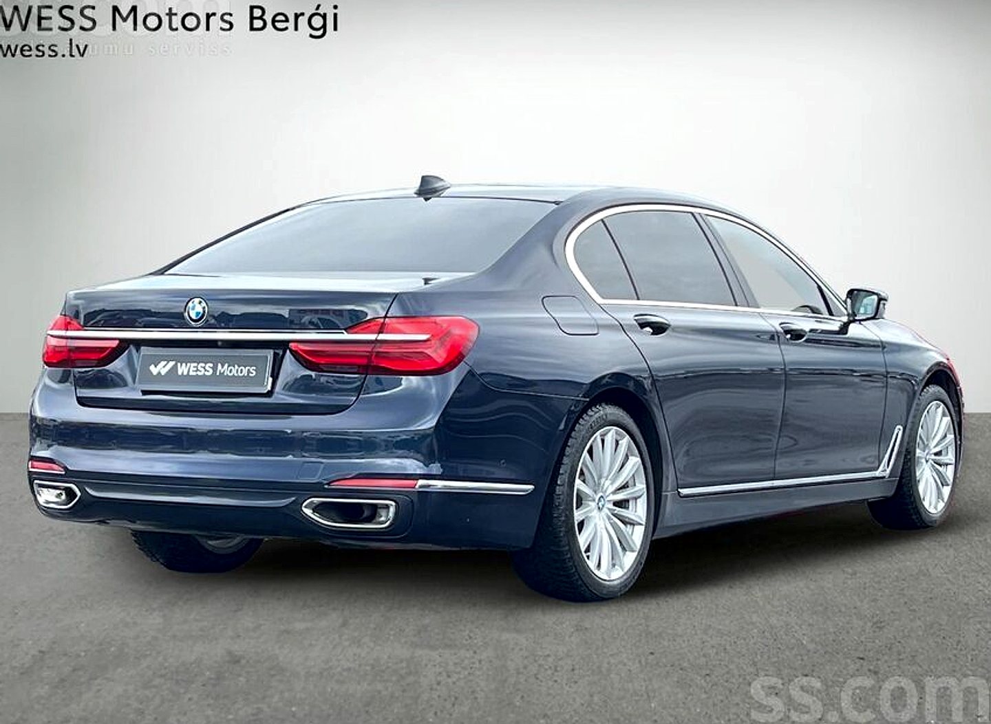 BMW 750 — foto 2