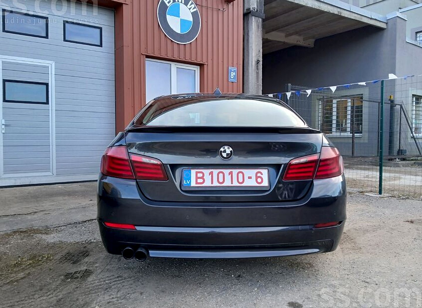 BMW 523 — foto 4