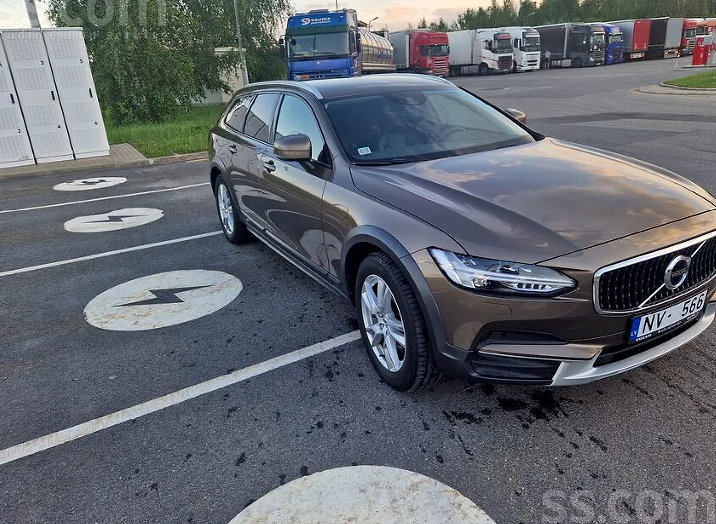 Volvo V90, 2018. gads