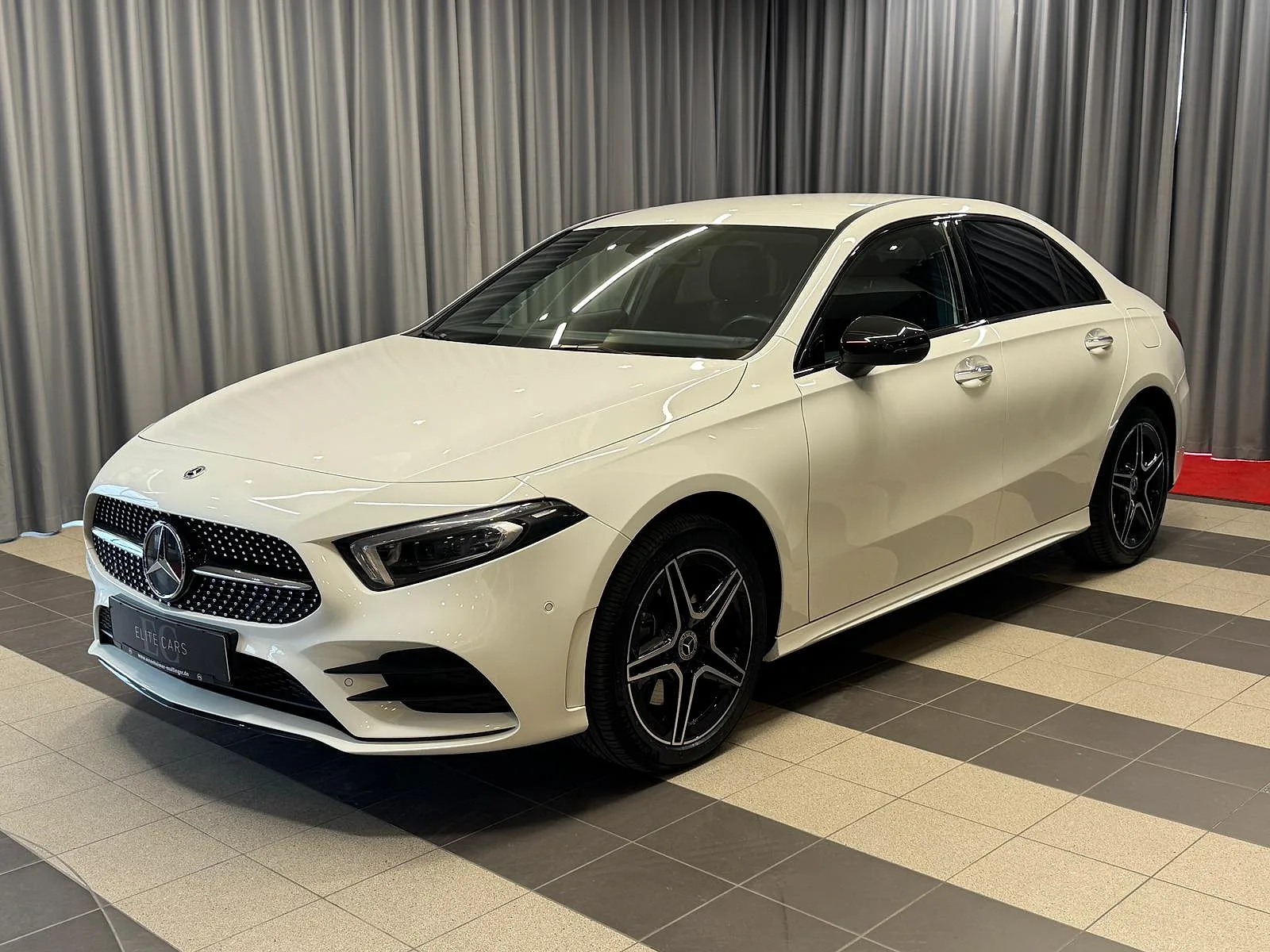 Mercedes-Benz A250, 2022. gads