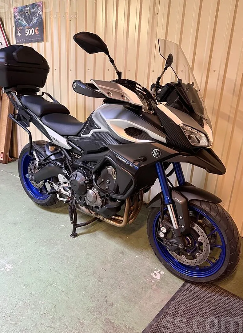 Yamaha Mt-09 tracer