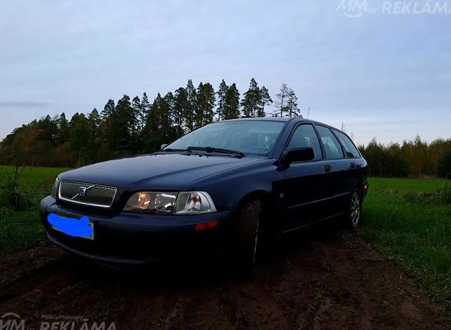 Volvo V40, 2002. gads