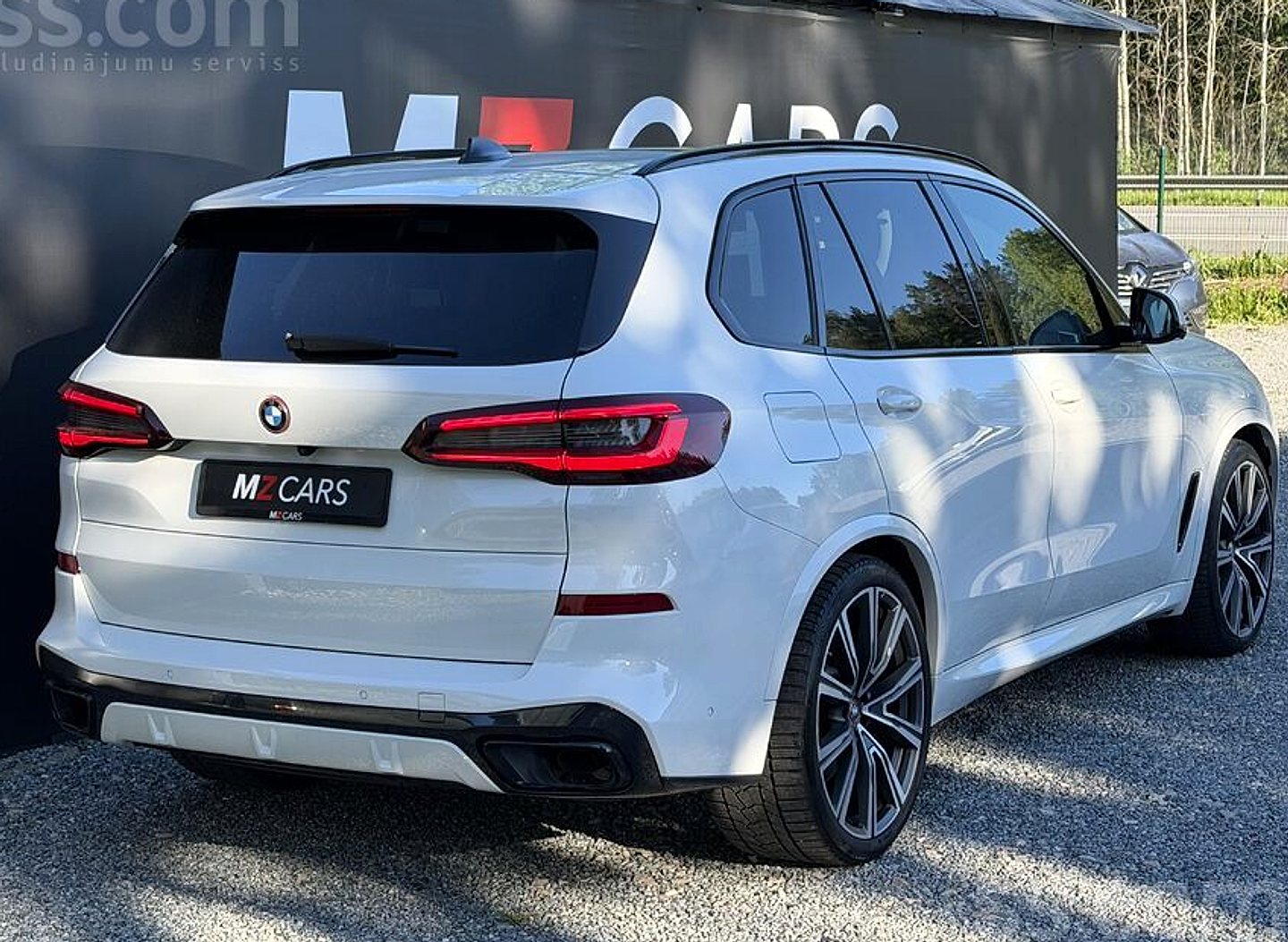 BMW X5 — foto 3