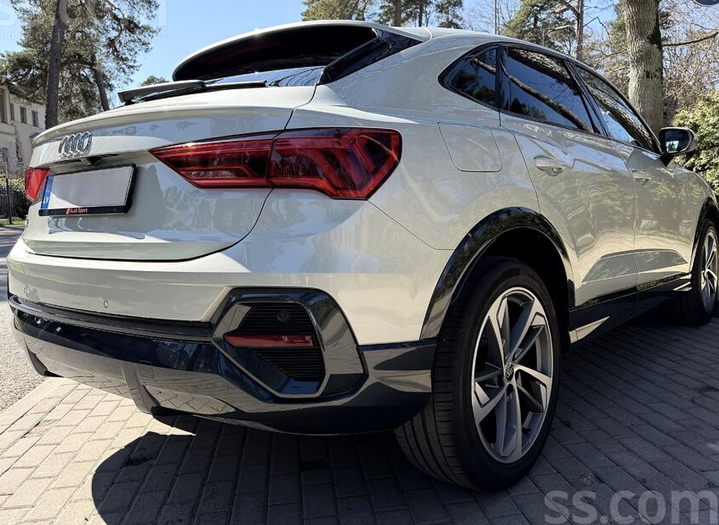 Audi Q3 — foto 4