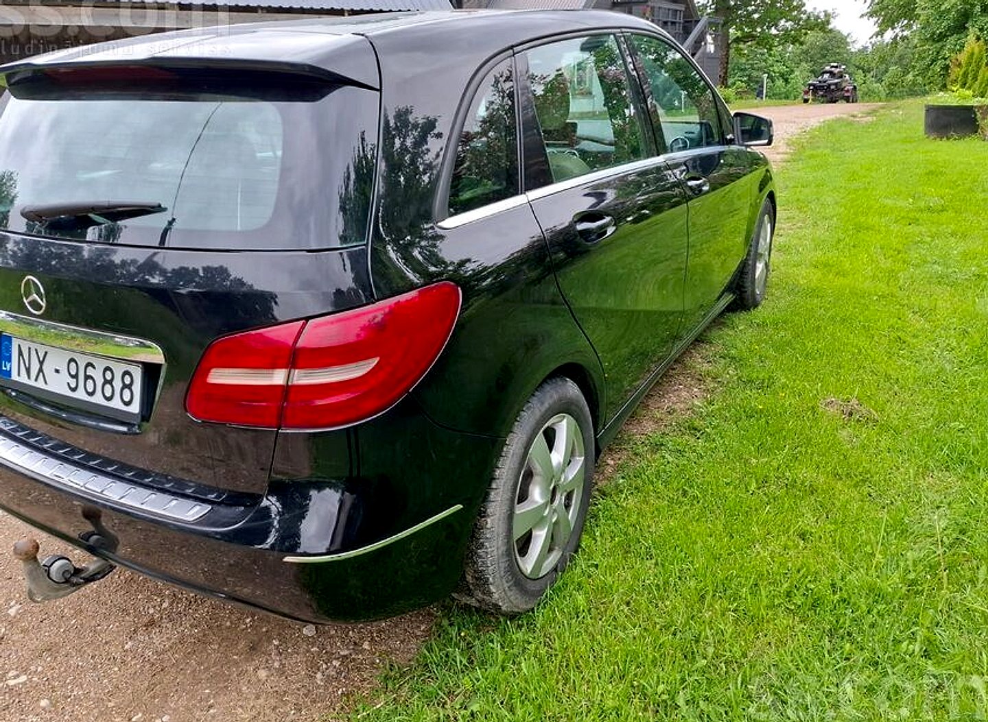 Mercedes-Benz B180 — foto 3
