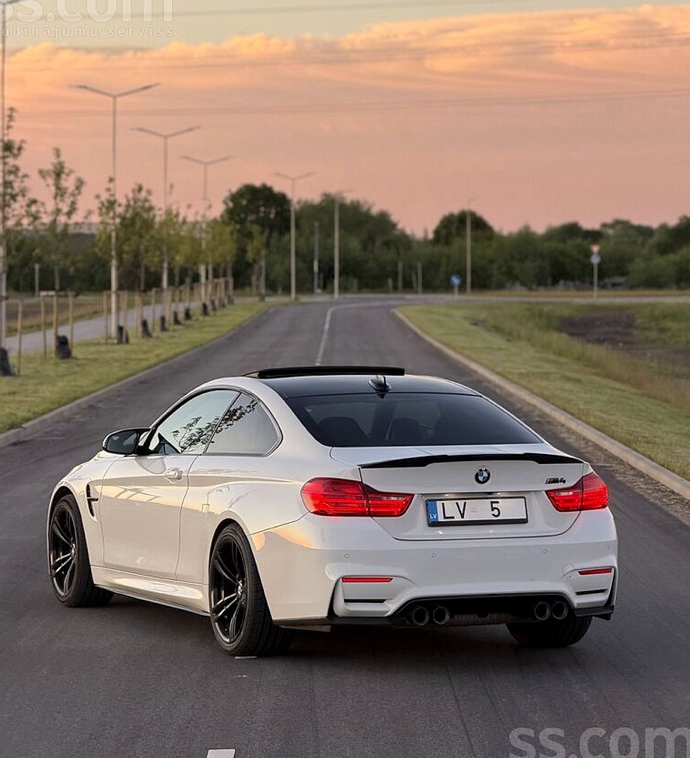BMW M4 — foto 2