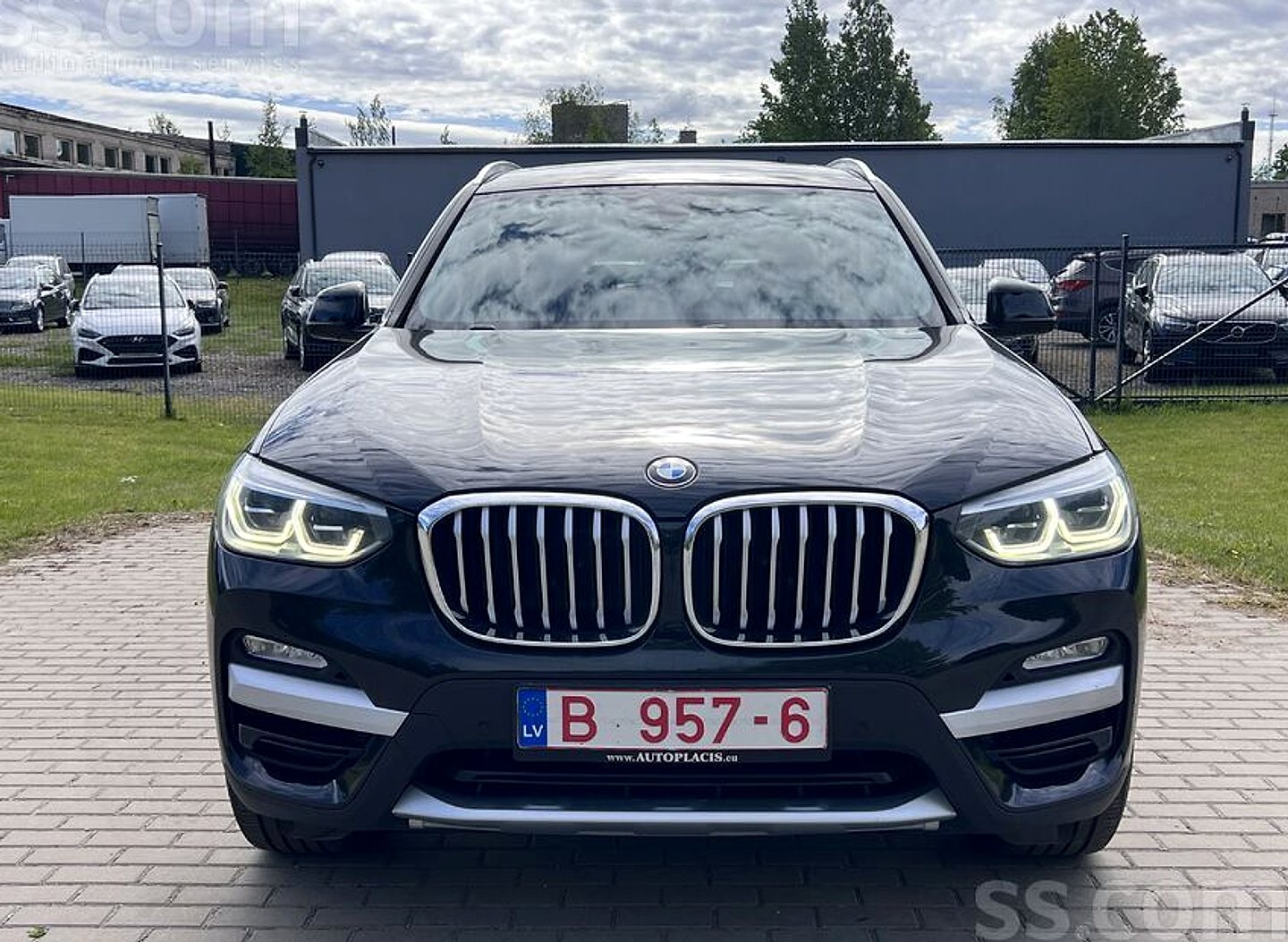 BMW X3 — foto 2