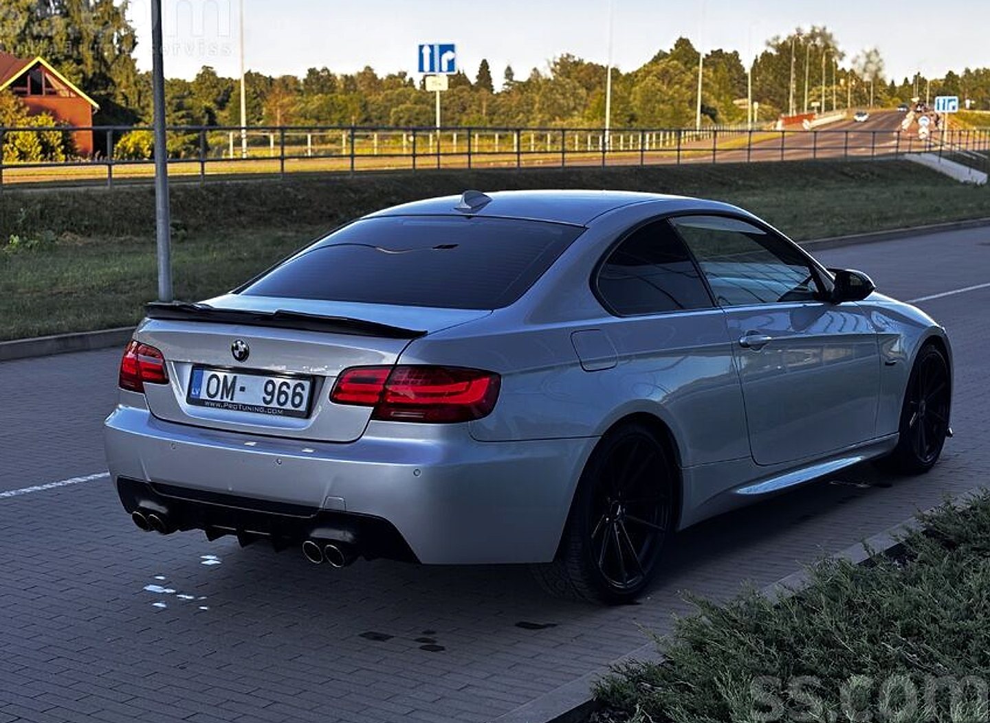 BMW 330 — foto 6