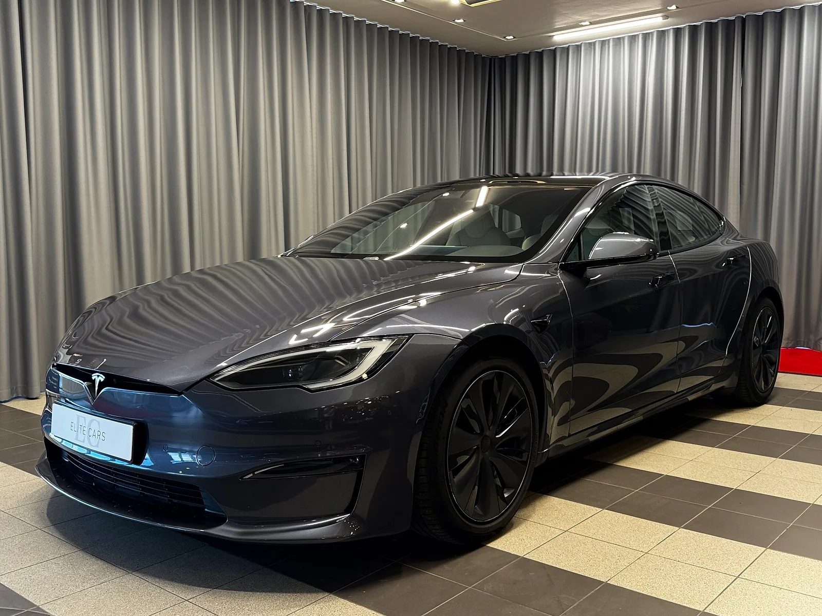 Tesla Model S, 2022. gads