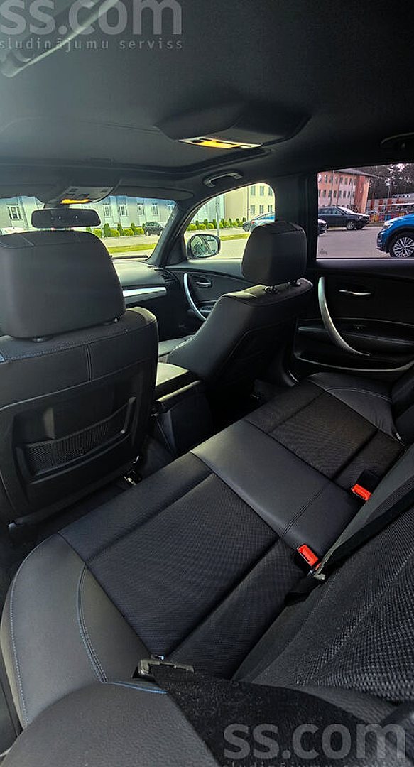 BMW 118 — foto 2