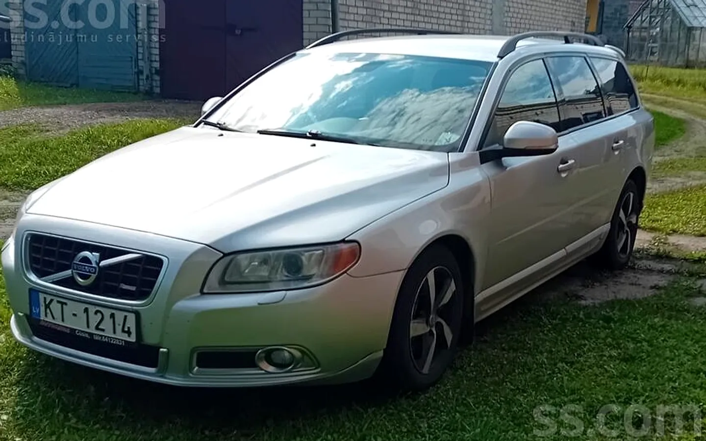 Volvo V70, 2012. gads
