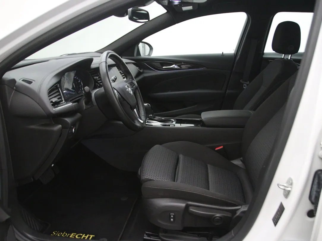 Opel Insignia — foto 5