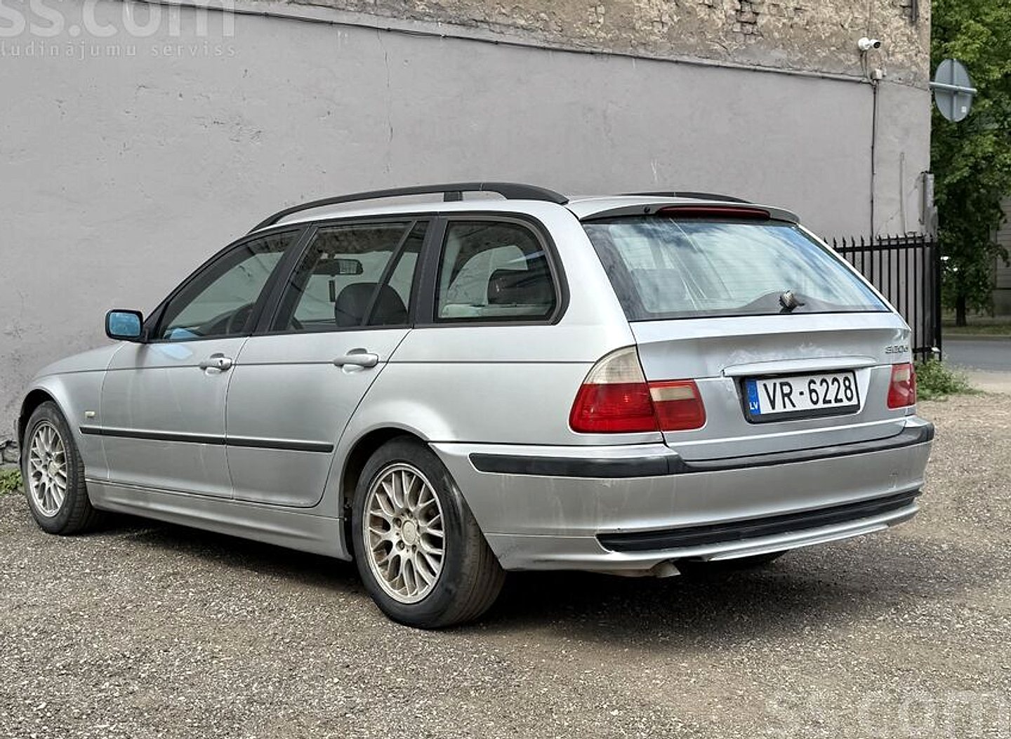 BMW 320 — foto 3
