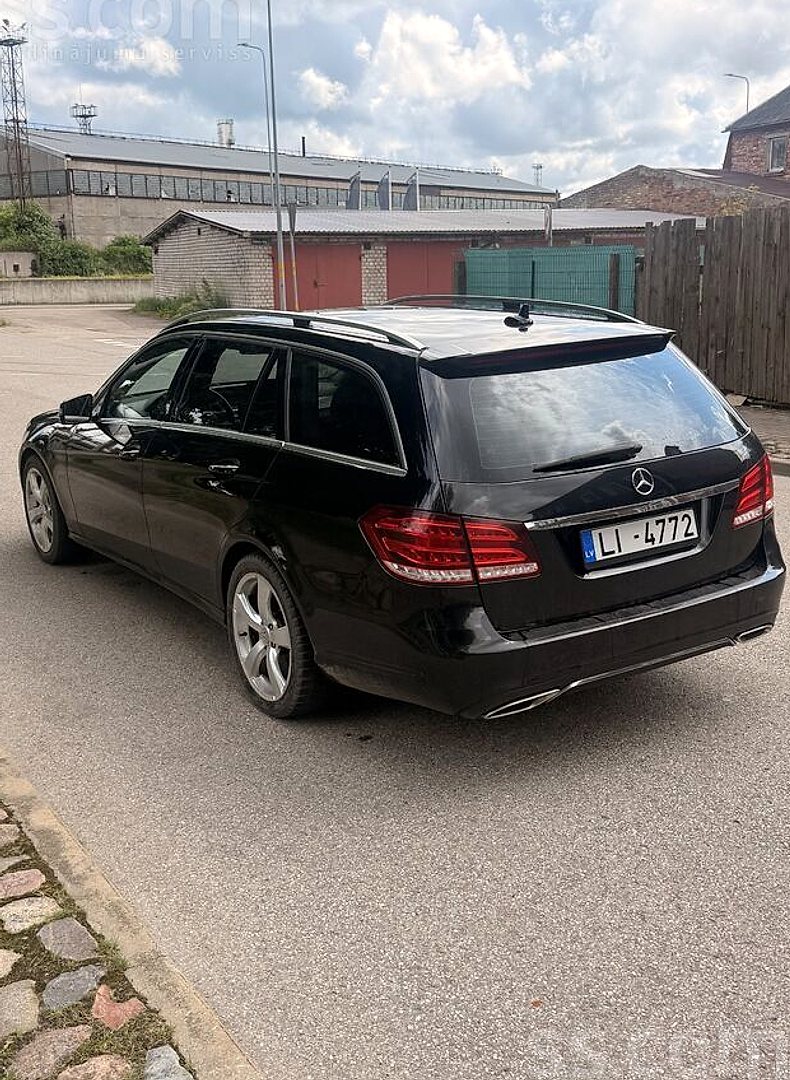 Mercedes-Benz E200 — foto 4