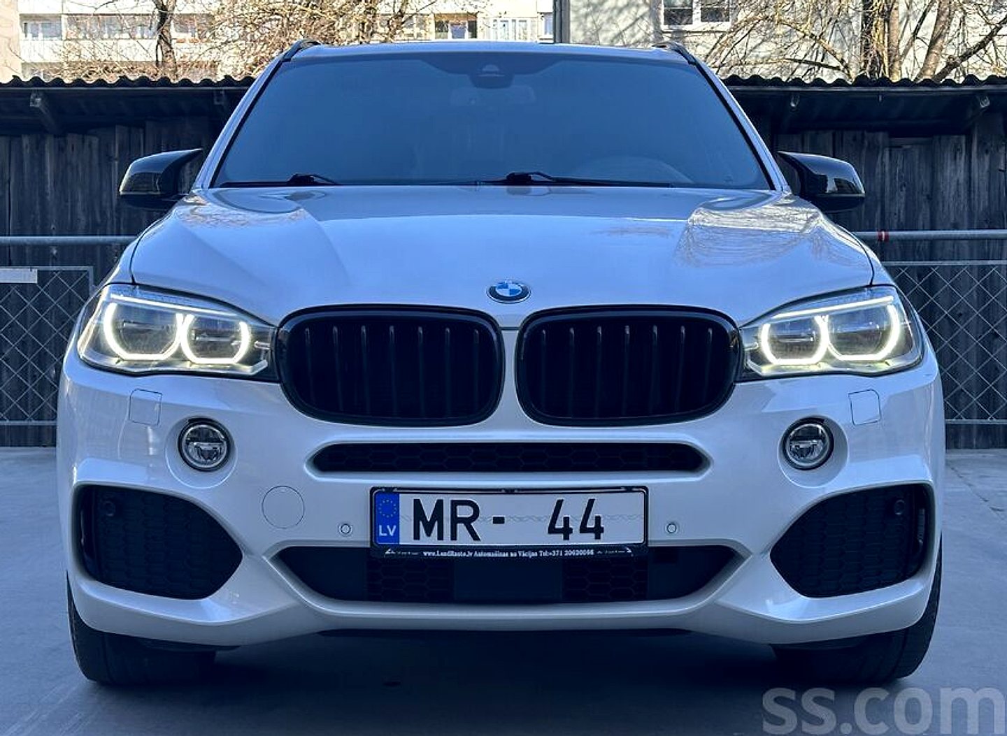 BMW X5 — foto 2