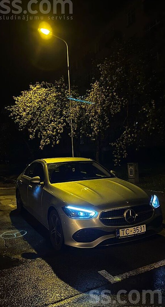 Mercedes-Benz C300