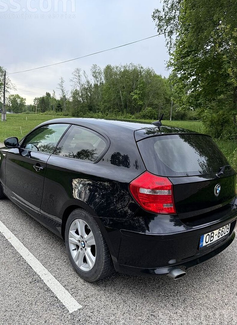 BMW 118 — foto 5