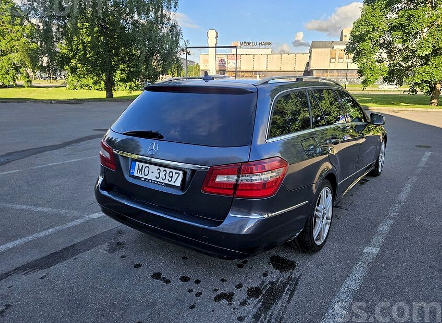 Mercedes-Benz E220 — foto 6