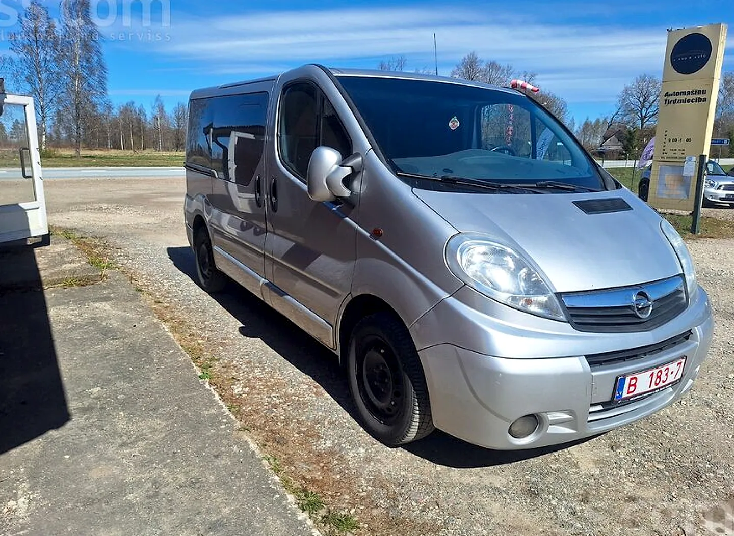 Opel Vivaro, 2011. gads