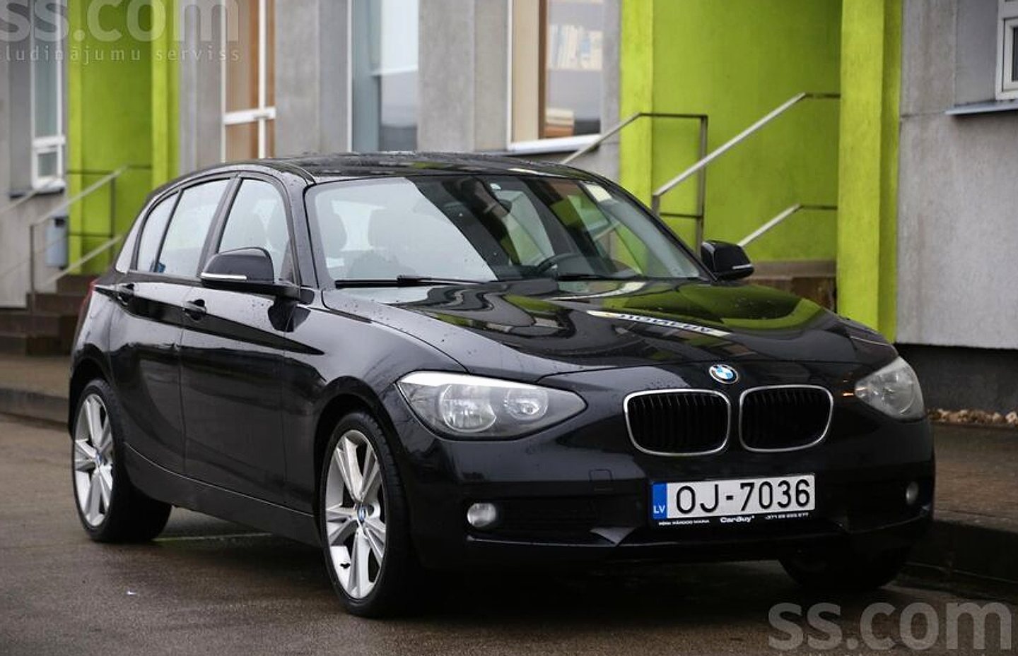 BMW 118 — foto 4