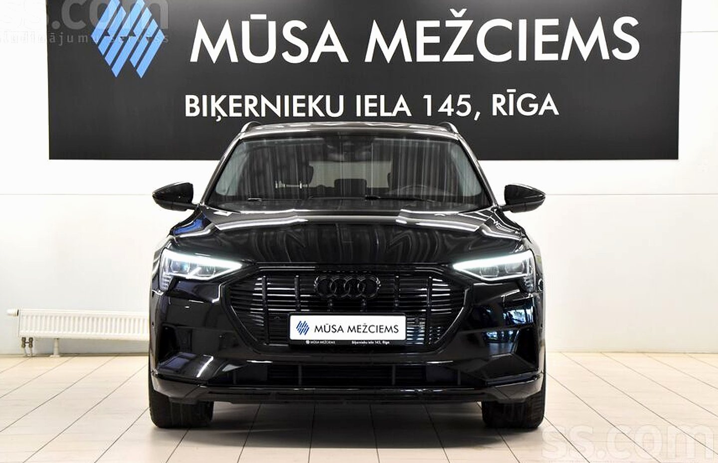 Audi E-tron — foto 2